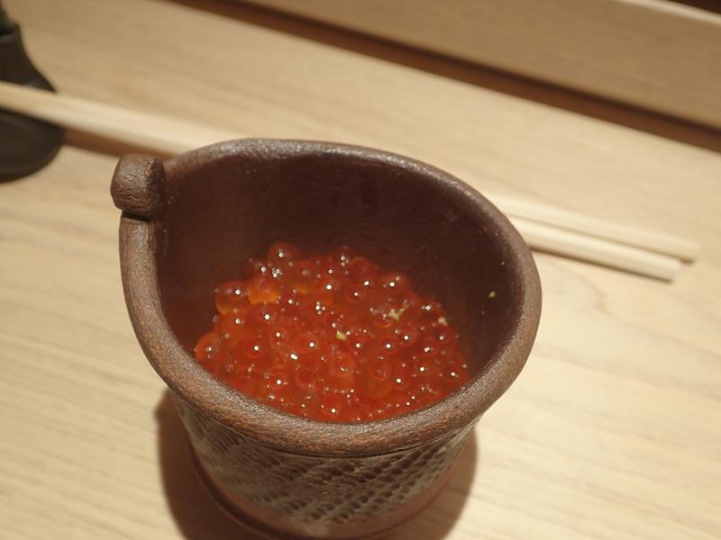 Fish roe served on sushi rice