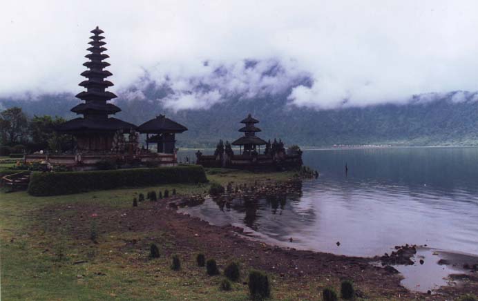 Pura Ulun Temple Bali