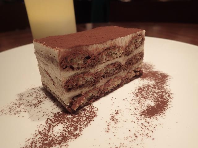 Tiramasu dessert at Caffe Restaurant Shinjuku