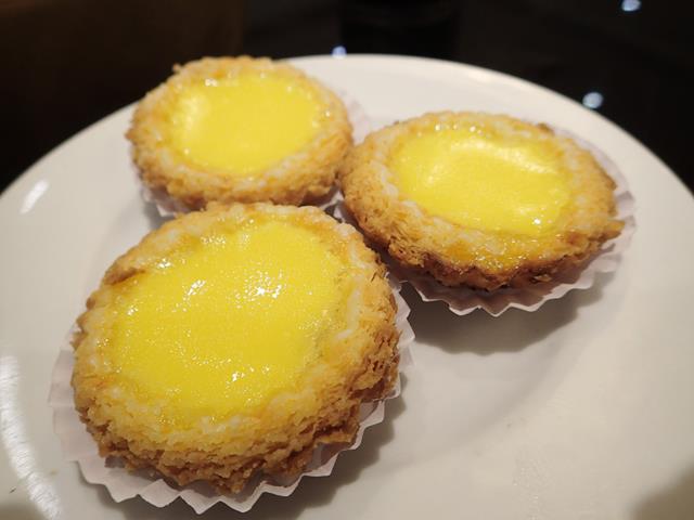 Egg Custard tarts at Dragon Court Chinese Restaurant