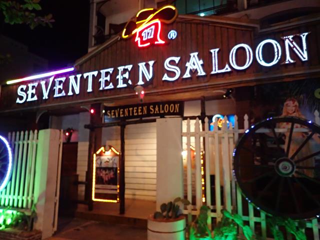 Seventeen Saloon Danang