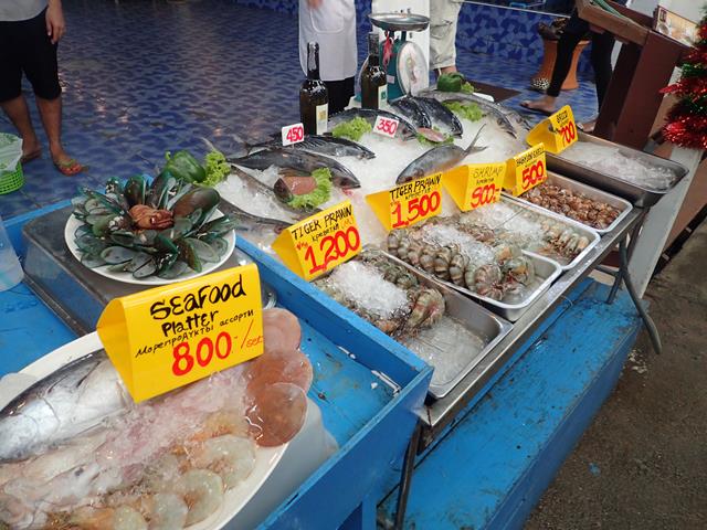 Seafood restaurants at Bang Bao Pier