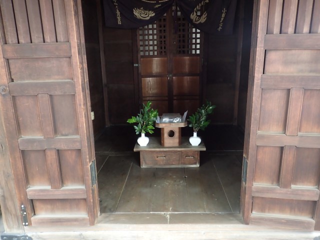 Inside Raiden Inari Shrine