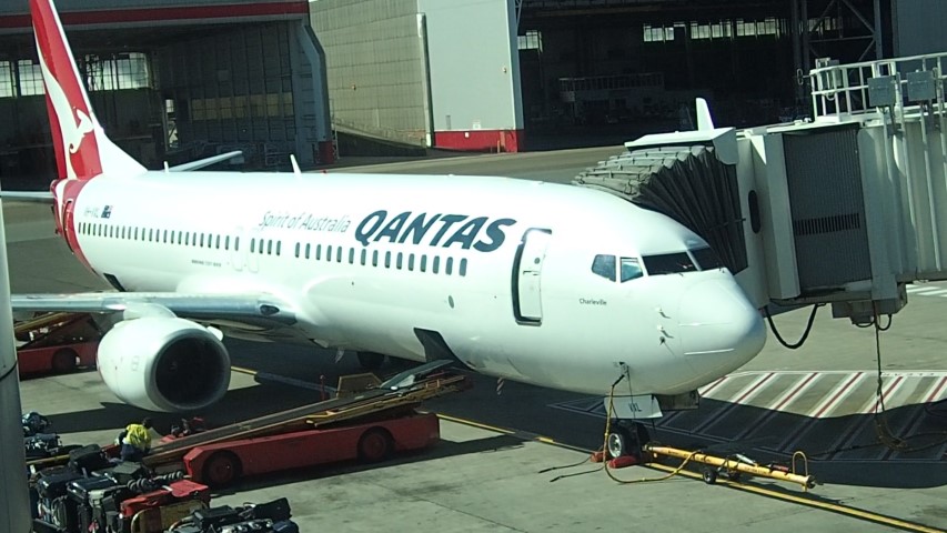 Flight Review Qantas Economy Sydney to Gold Coast
