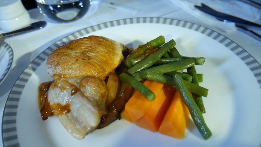 Main meal on Singapore Airlines Business Class