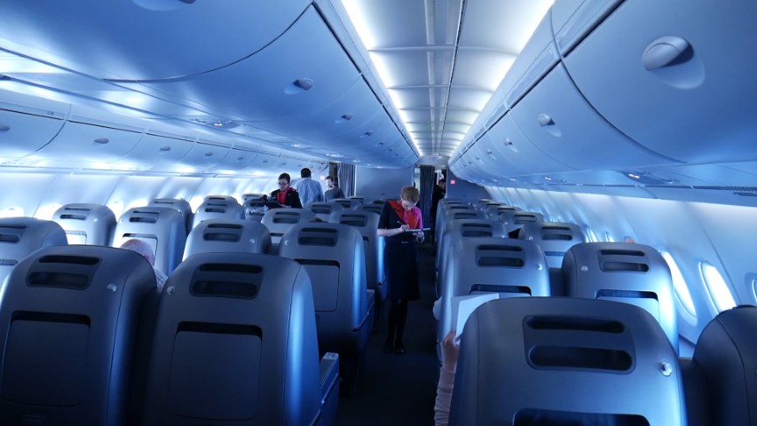 Qantas QF1 Sydney to Singapore Business Class