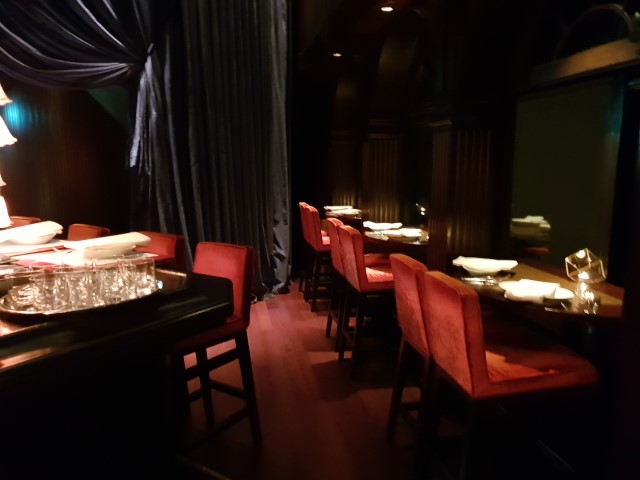 Dining tables at Grand Hyatt Steakhouse Hong Kong
