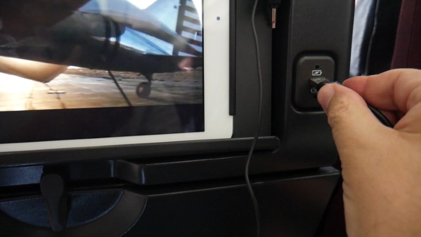 USB ports in Economy Qantas A330-200