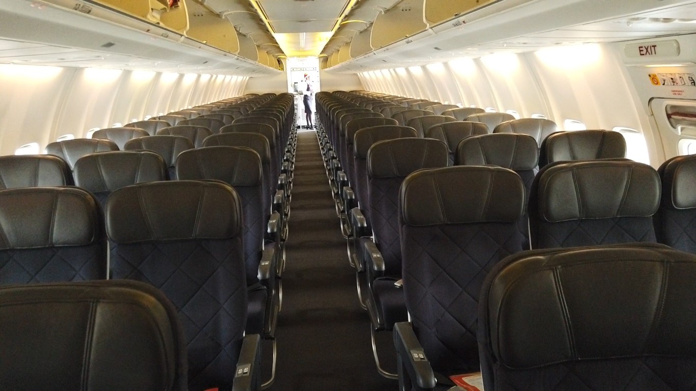 Inside the Qantas B737-800