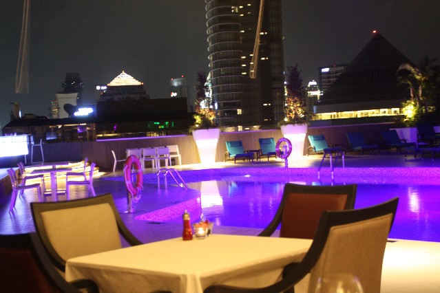Outdoor dining at Il Cielo Italian Restaurant Singapore