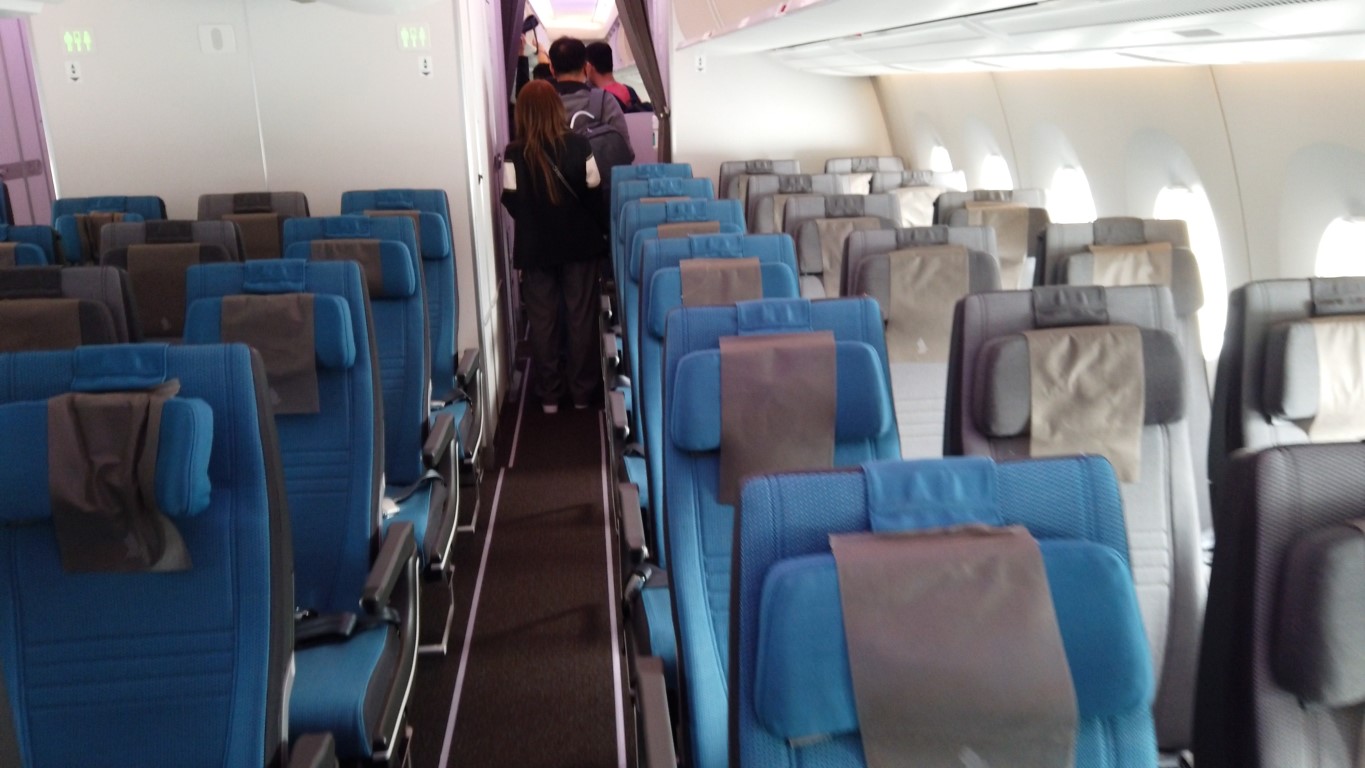 Economy Cabin on Singapore Airlines A350-900
