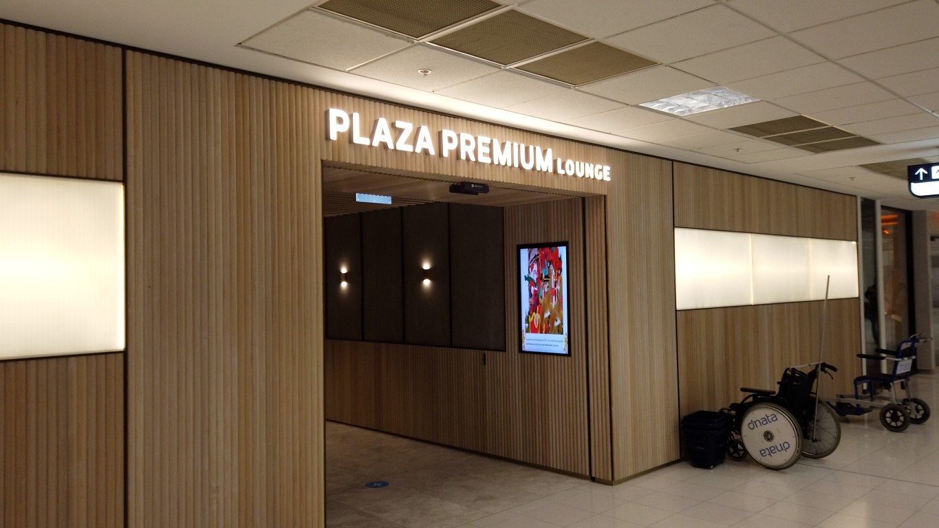Plaza Premium Lounge at Sydney International Airport