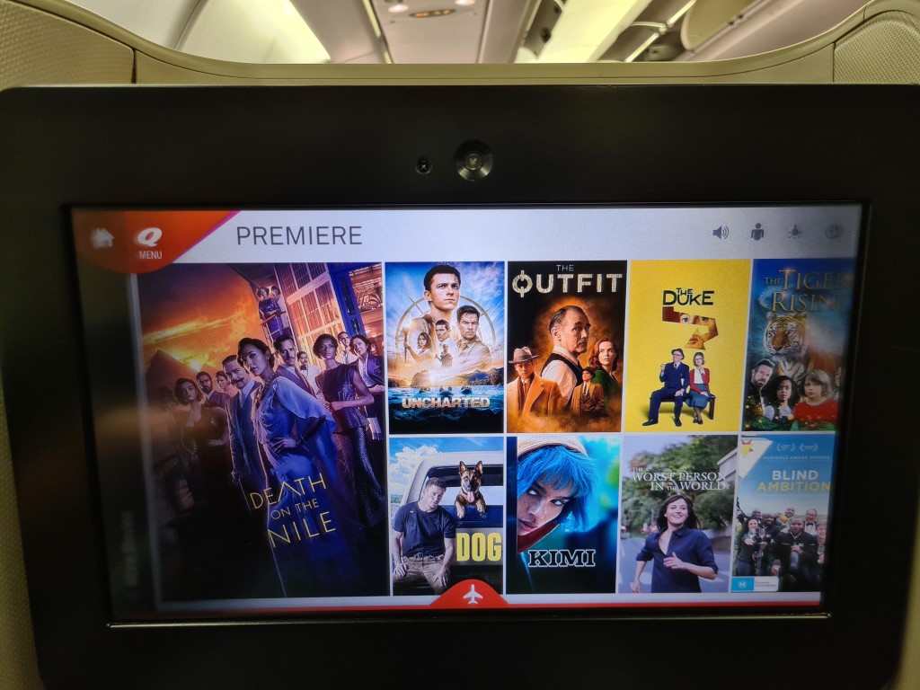 Qantas Entertainment TV Screen in Qantas Business Class A330-200