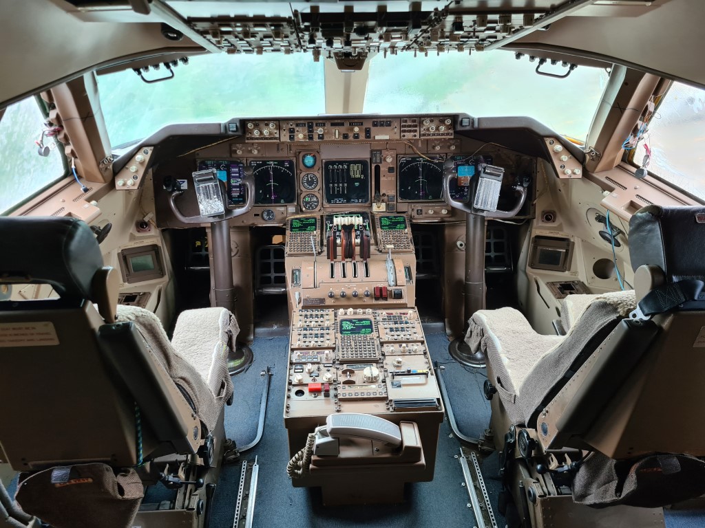 The Cockpit in the B747 Cafe