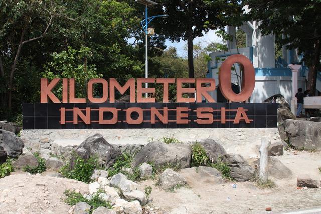 9 Kilometer Indonesia monument The Start of Indoensia