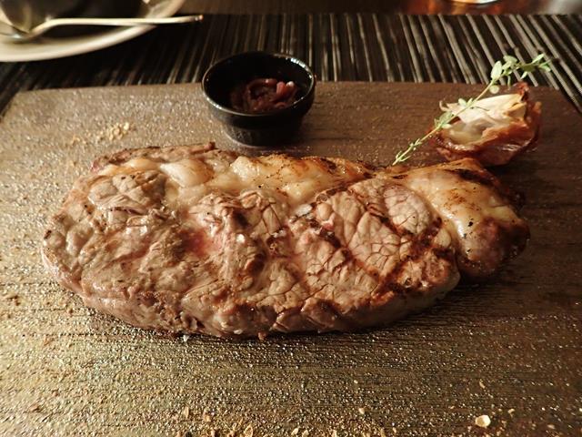 Australian aged beef sirloin at Taronga Restaurant Tokyo