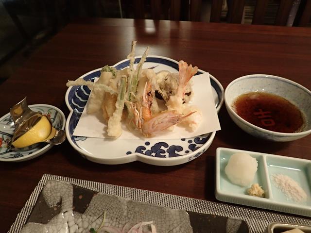 Mixed tempura with prawn at Unaki Japanese Restaurant