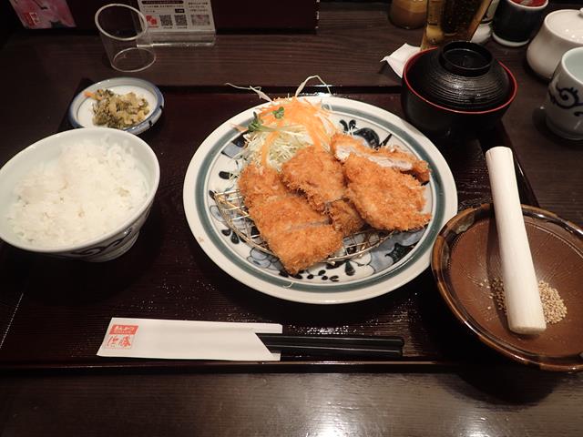 Tonkatsu set meal at Hamakatsu Restaurant Shinjuku