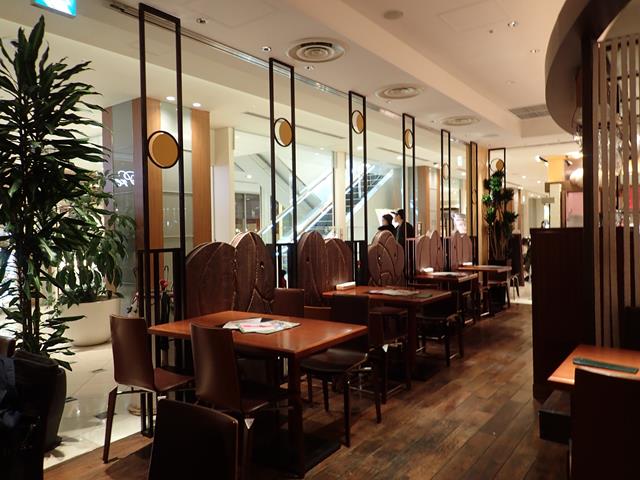 Inside Sitaara Grove Indian Restaurant Shinjuku