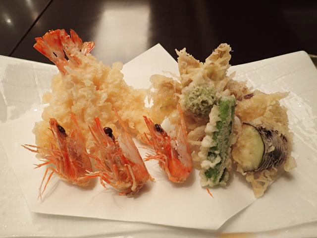 Assorted tempura at Omborato Japanese Restaurant Shinjuku