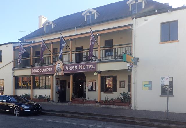 Historical Pub – Macquarie Arms Hotel Windsor Sydney