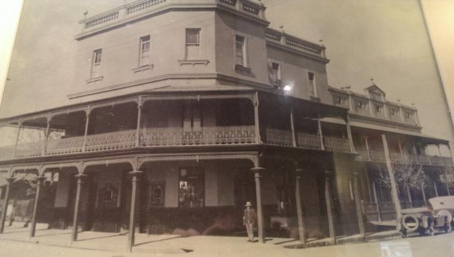 The Historical Woolpack Hotel - The oldest Licenses pub in Sydney