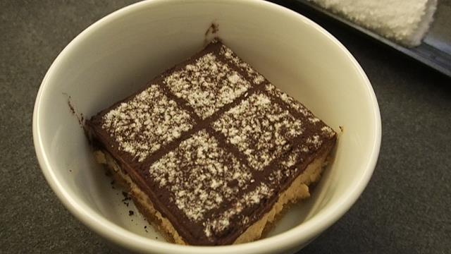 Tiramasu cake on JAL flight