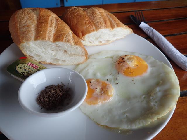 Breakfast at Rory's Beach Bar