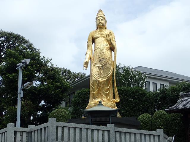 Golden Buddha at Zenshoan Temple
