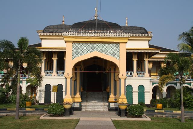 Entrance to Maimoon Palace