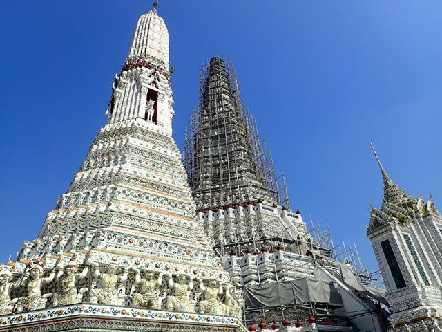 The main spire at Wat Arun Temple Bangkok