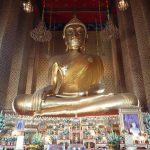 Wat Kalayanamitra - Large Sitting Buddha Temple in Bangkok