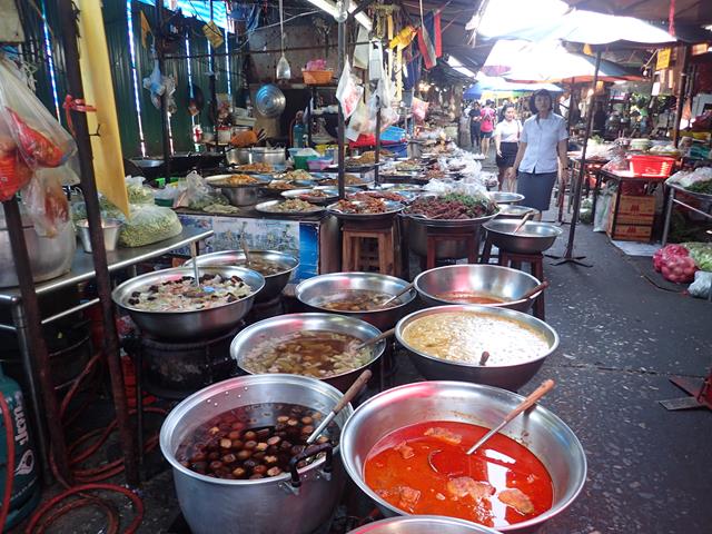 Khlong Toei Pier Market Bangkok