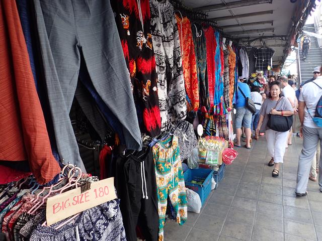 Pratunam Clothing Market Downtown Bangkok