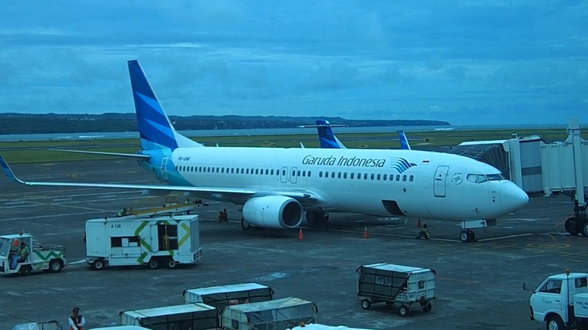 Flight Review Garuda Indonesia Bali to Jakarta B737-800