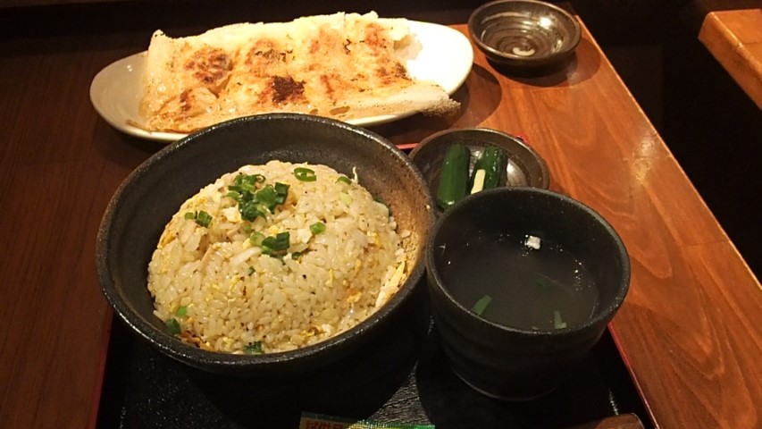 Gyoza meal at BLG Gyoza Pub Shinjuku