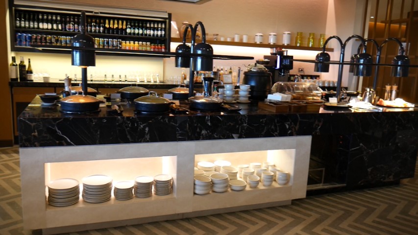 Buffet at SilverKris Lounge at Sydney Airport