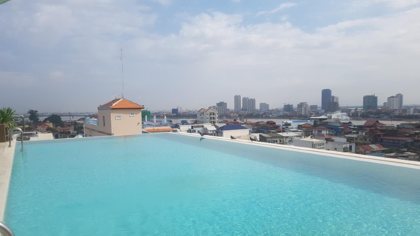 Infinity Pool at Sun and Moon Urban Hotel