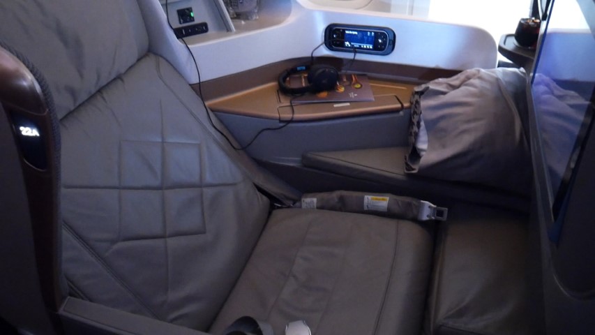 Singapore Airlines Business Class fully reclined