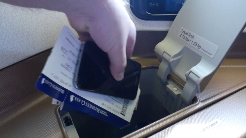 Storage Compartment on SQ211 Business Class
