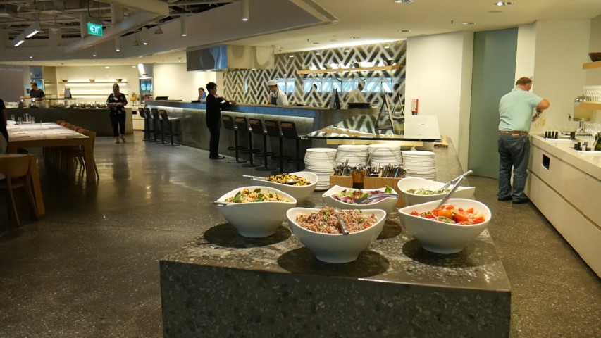 Buffet food at Qantas Singapore Lounge