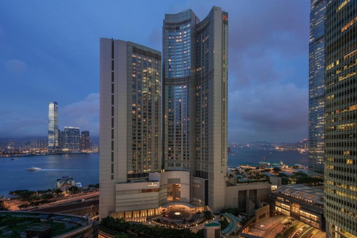 Four Seasons Hong Kong Hotel