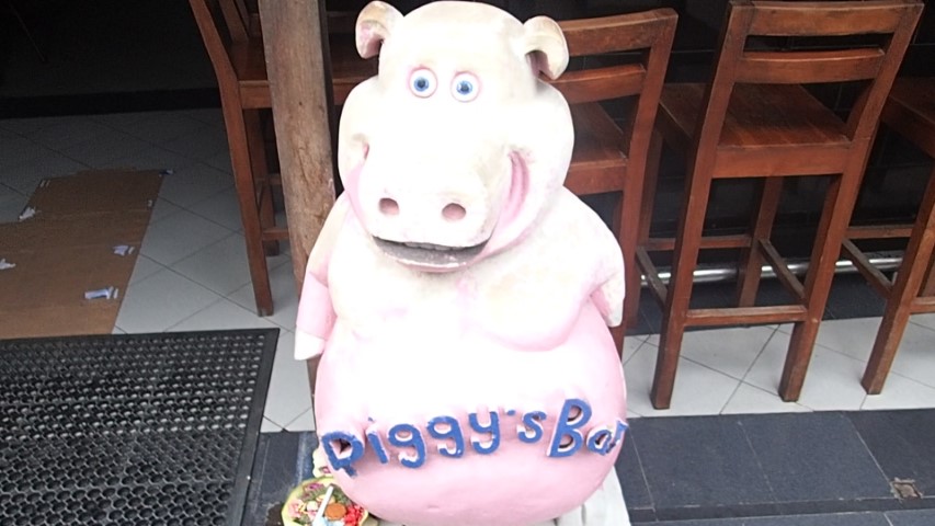 Piggys Bar Great Sports Bar in Kuta Bali