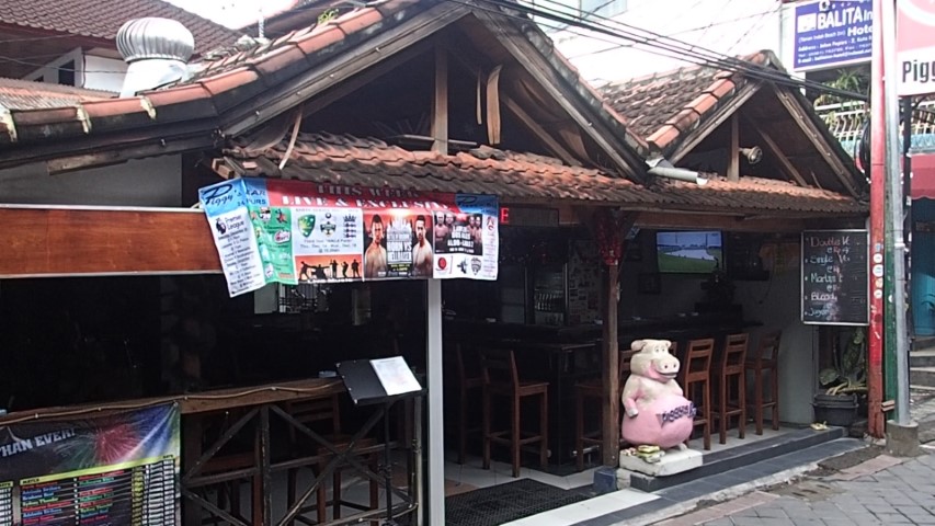 Piggy's Sports Bar Kuta Beach Bali
