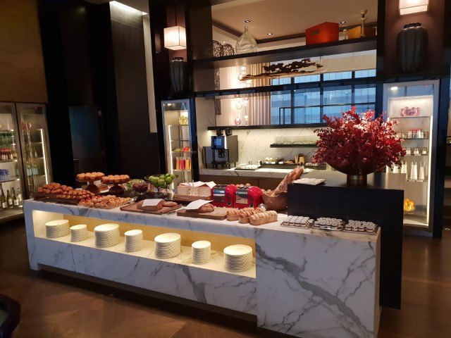 Buffet Breakfast at the Grand Hyatt Club Lounge HK