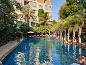 Palace Gate Hotel Swimming Pool