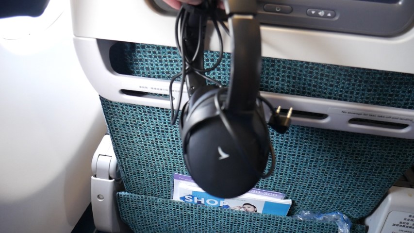Noise canceling headset on Cathay Pacific
