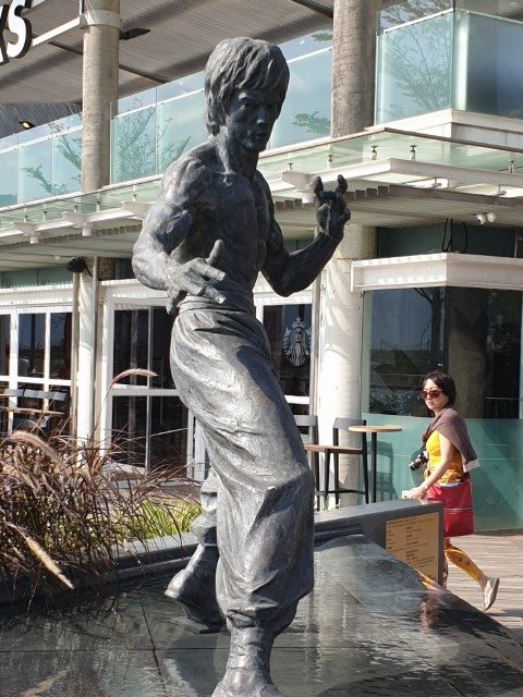 Bruce Lee Statue Hong Kong