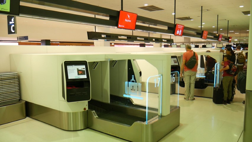 Qantas Automated bag drop Sydney International Airport
