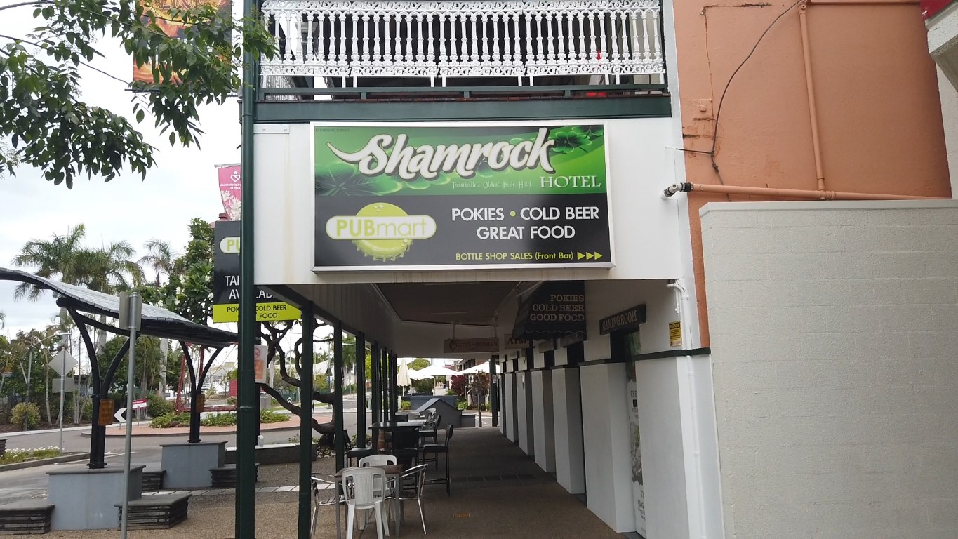 Shamrock Irish Pub